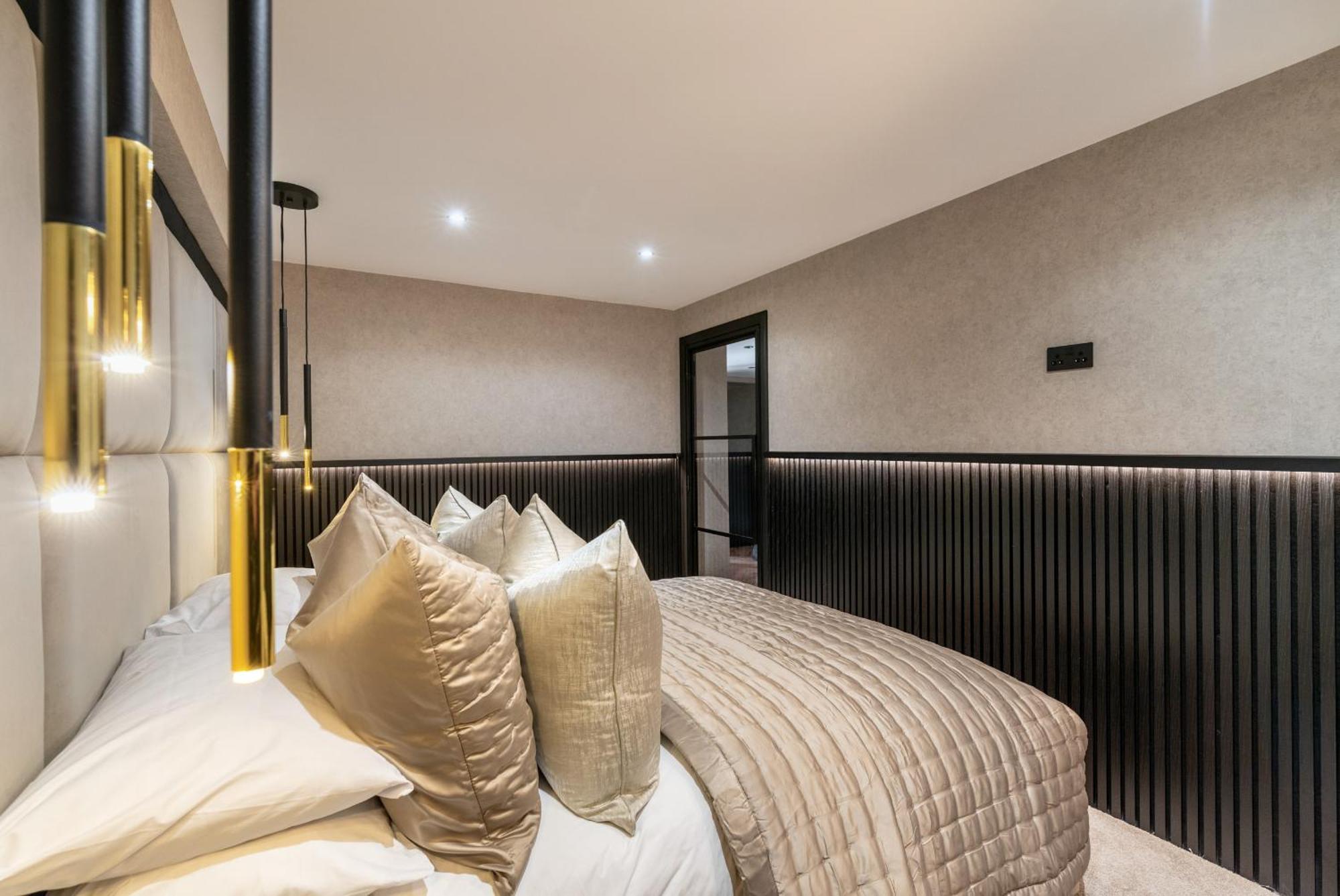 Boutique Edinburgh Apartment *